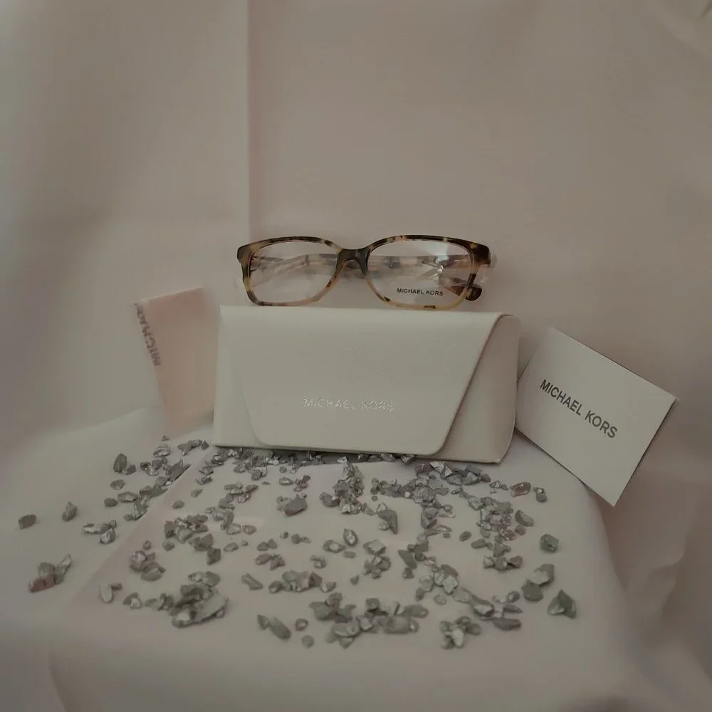 Sunglasses - Picture 4 of 6